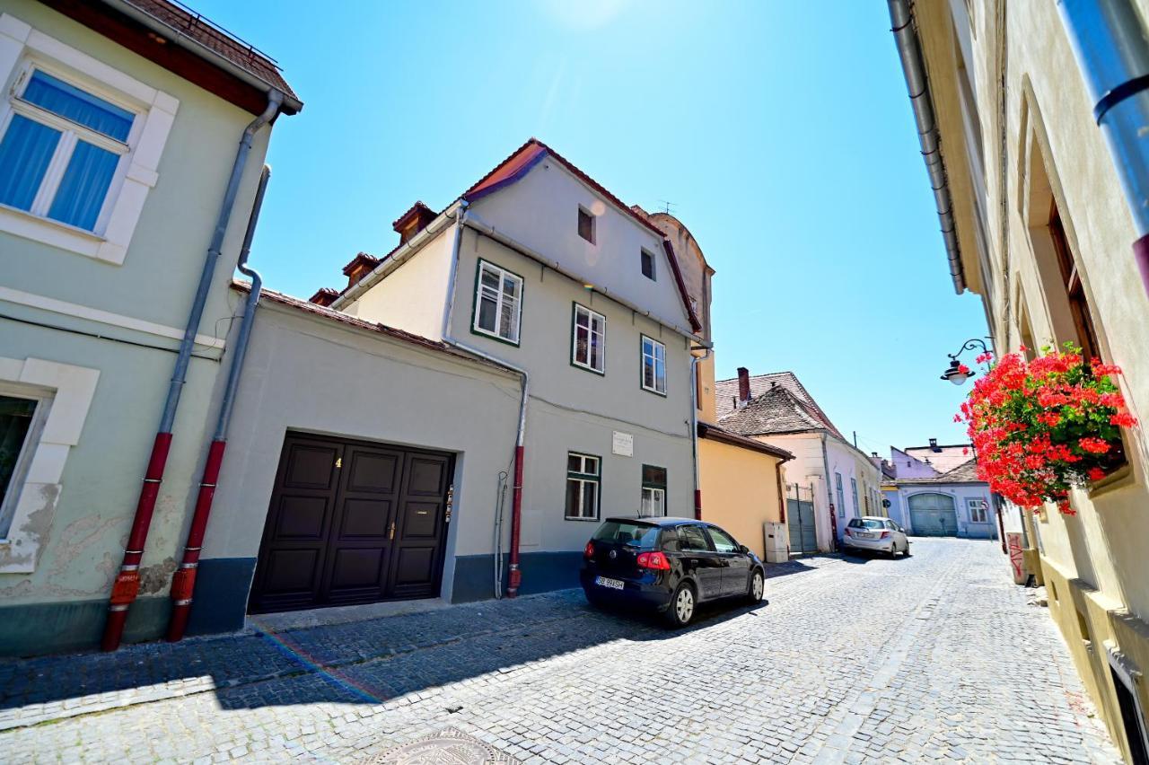 Apartments In The Heart Of Sibiu Eksteriør bilde